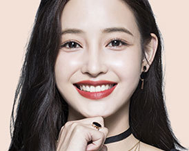 미세절개로 흉터 거의 보이지 않음