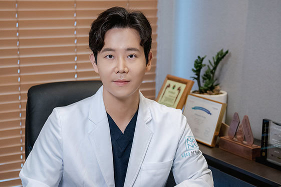 나나성형외과 황동연 원장